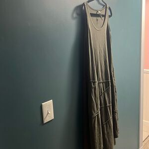 Cynthia Ashby Midi Dress